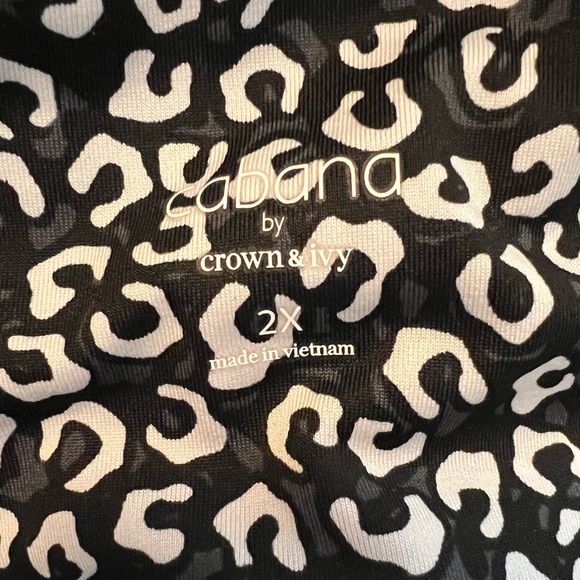 Woman’s Cabana by Crown & Ivy Leggings size 2X - Picture 2 of 4